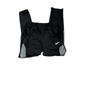 🏖️❤️Nike Black and Gray Joggers for Active Comfort